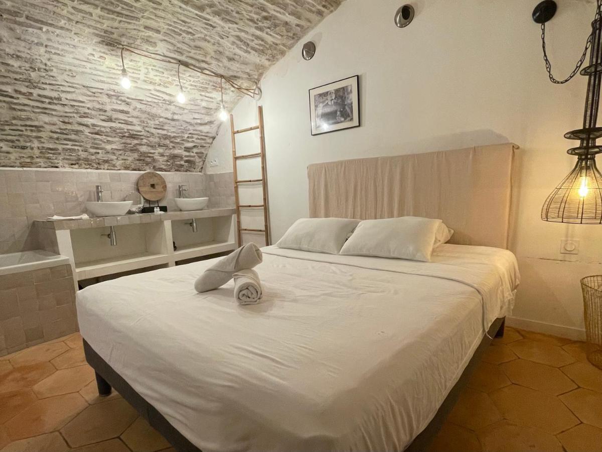 Residence Les Hauts De Saint Charles Marseille Eksteriør billede